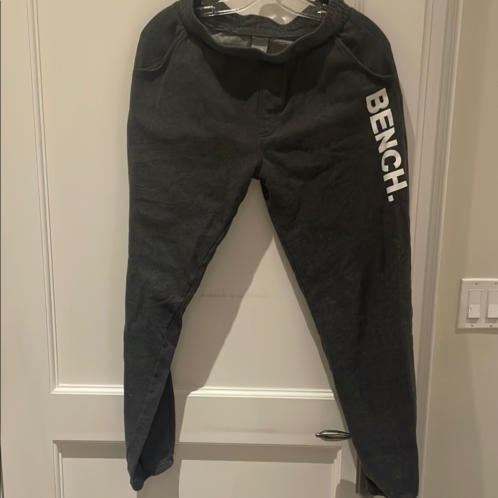 Bench Pocketed Grey Sweatpants